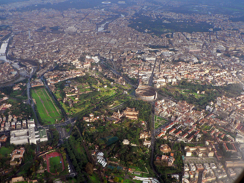 800px-Roma_dall'aereo